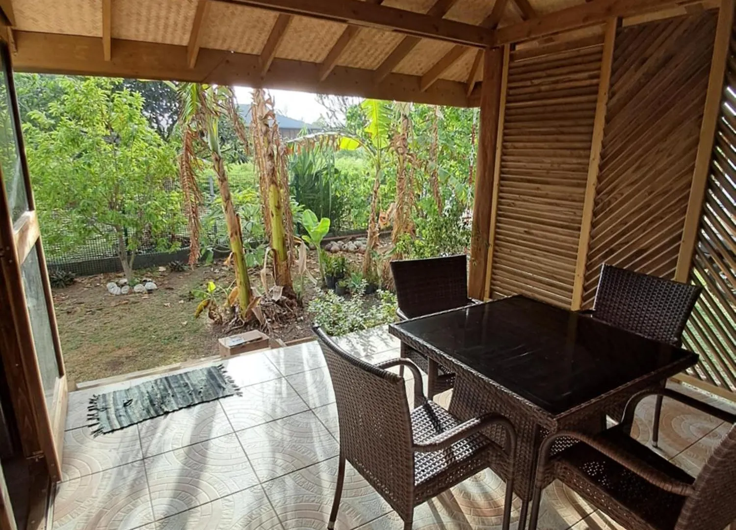 Nahiki Lodge Teavaro